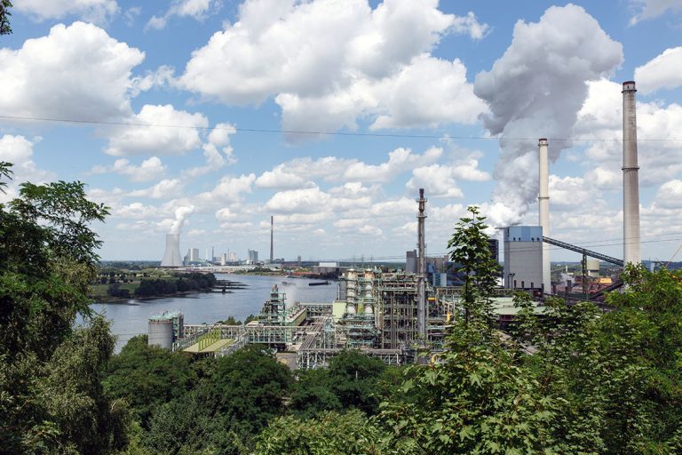 Ulla Anne Giesen Fotografie – Dokumentarfotografie Raum Nordrhein-Westfalen – Bereich Arbeit - Abbildung: NIEDERRHEIN Duisburg, Montanindustrie, Stahl, Produktion