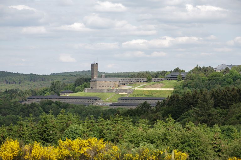 Ulla Anne Giesen Fotografie – Dokumentarfotografie Raum Nordrhein-Westfalen – Bereich Arbeit - Abbildung: EIFEL Schleiden, Nationalpark Eifel, Vogelsang IP, ehemalige NS Ordensburg Vogelsang, heute Dokumentationszentrum,